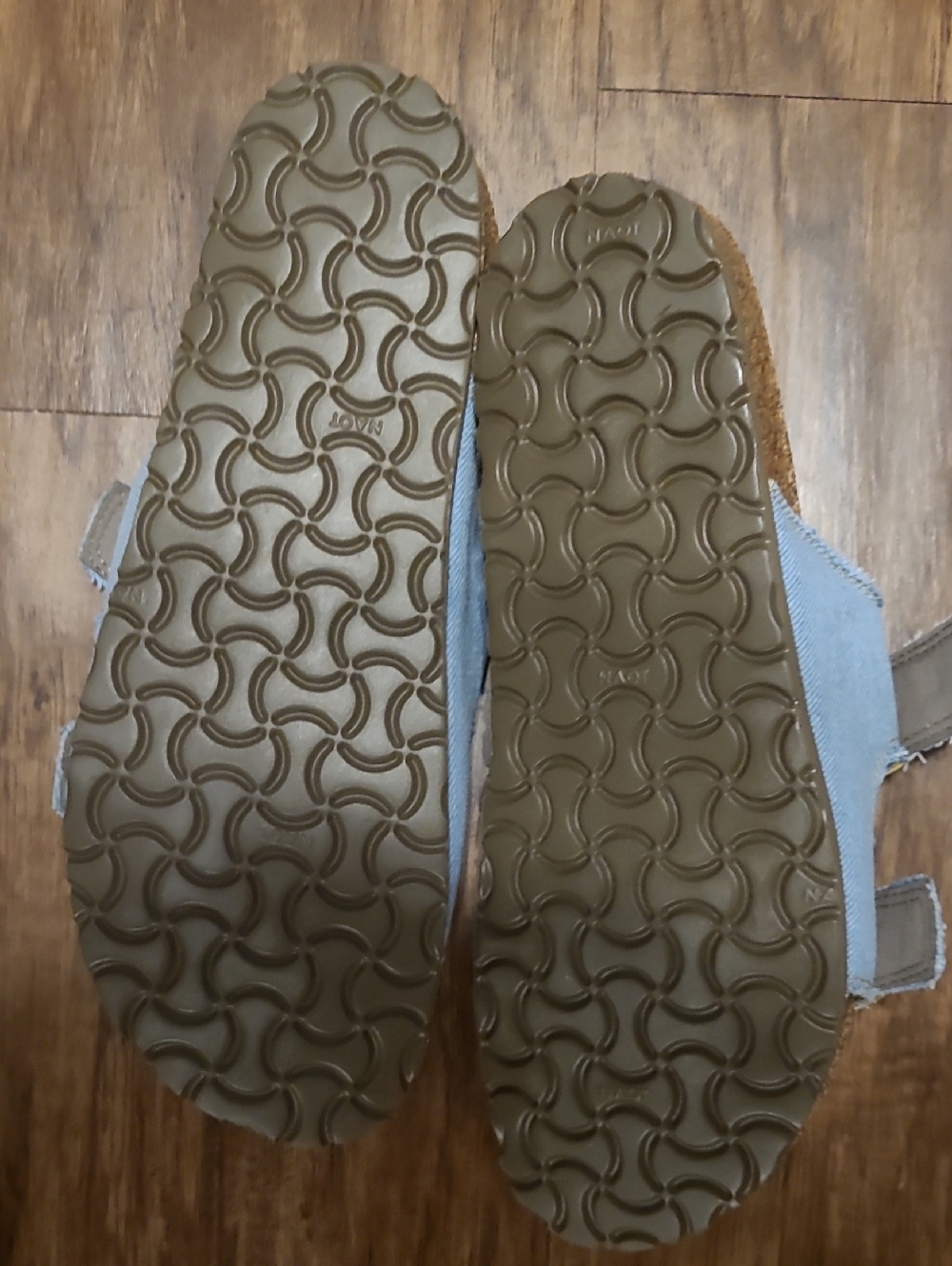 Naot Santa Denim Slide Sandals NWOT - Picture 4 of 6